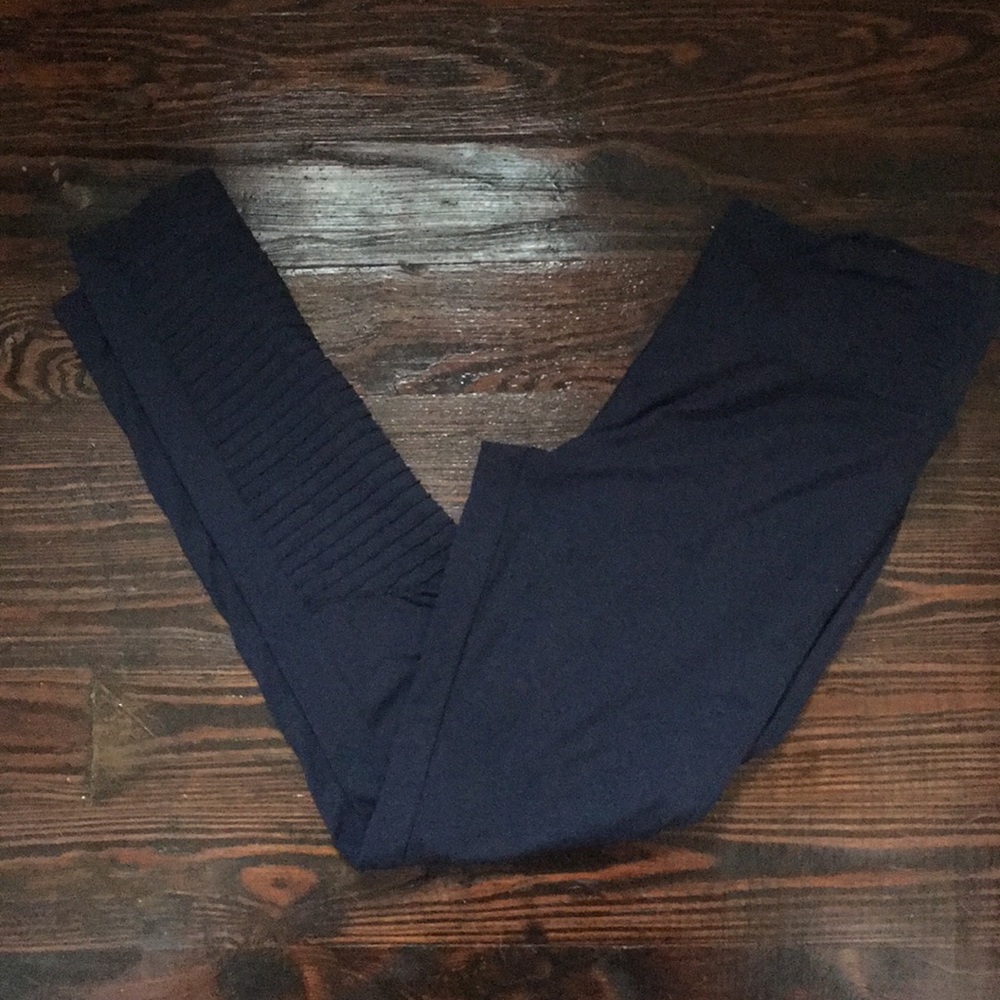Thread for thought moto style leggings size medium